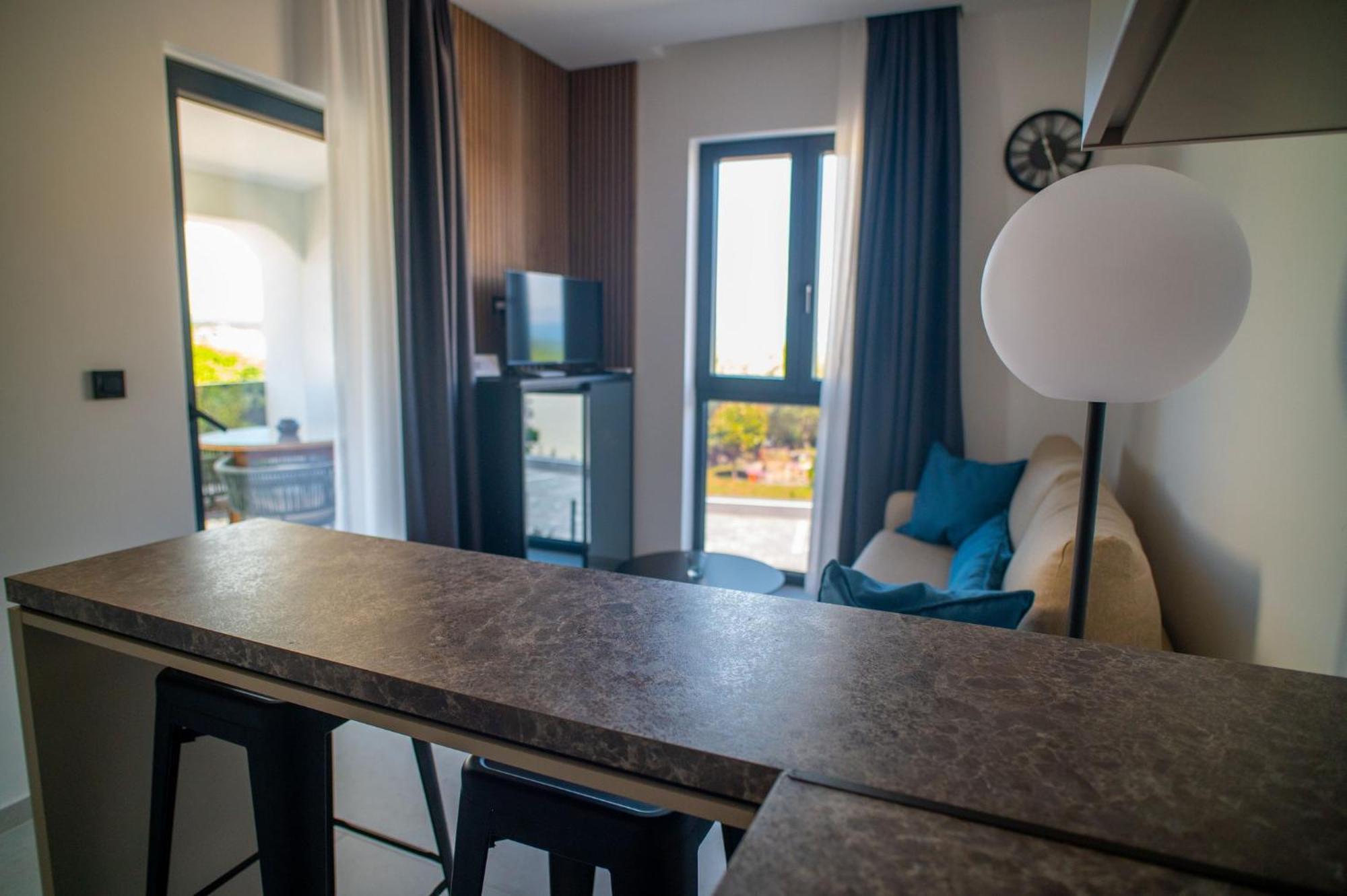 Villa Calma Apartments Вантачичи Экстерьер фото